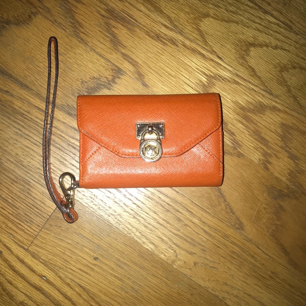 Michael Kors Phone Wallet
